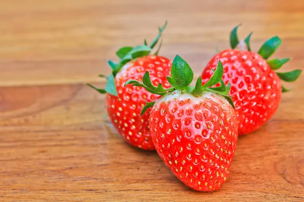 Fresas frescas rojas maduras — Foto de Stock