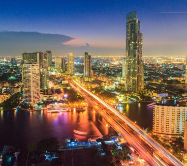 Geceleri Bangkok 'un manzarası