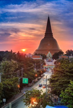 Golden pagoda Phra Pathom Chedi 