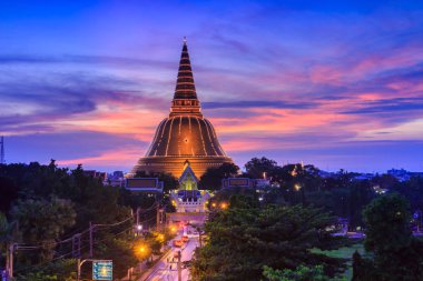 Golden pagoda Phra Pathom Chedi 