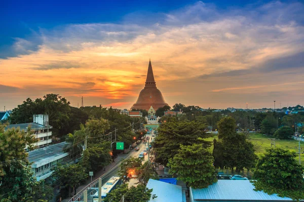 Pagoda d'oro Phra Pathom Chedi — Foto Stock