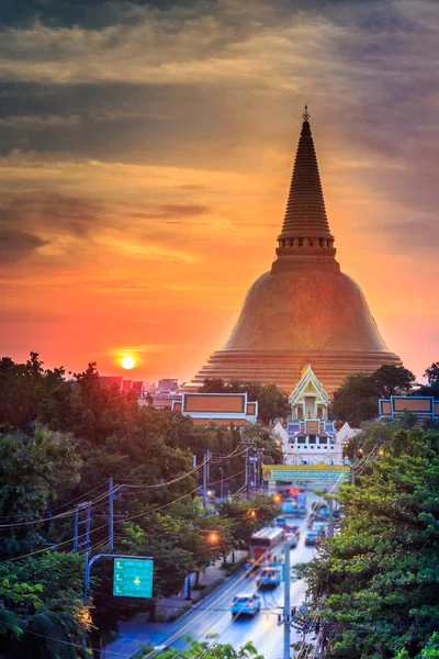Pagoda dorada Phra Pathom Chedi — Foto de Stock