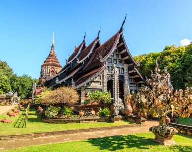 Eski ahşap Temple of Wat Lok Molee