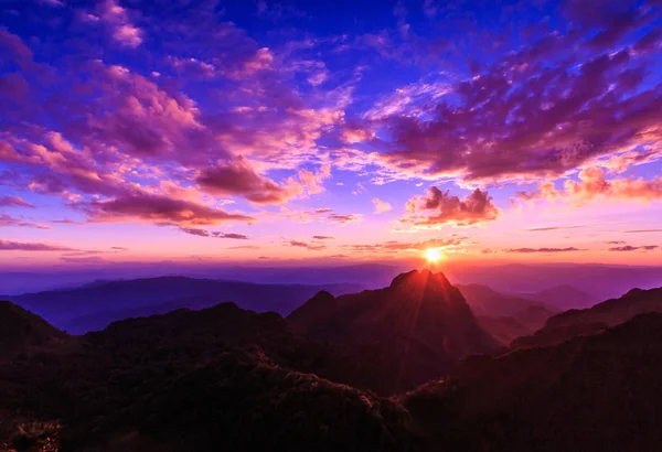 Manzara Doi Luang Chiang Dao — Stok fotoğraf