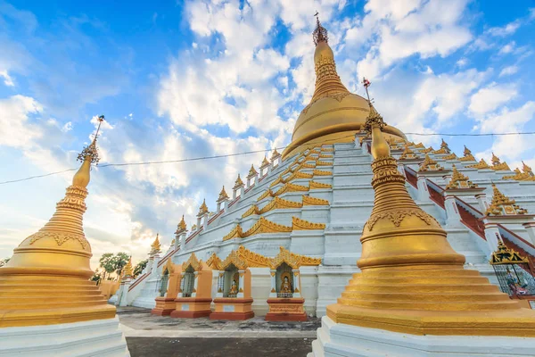 Pagoda en Bago, Myanmar —  Fotos de Stock