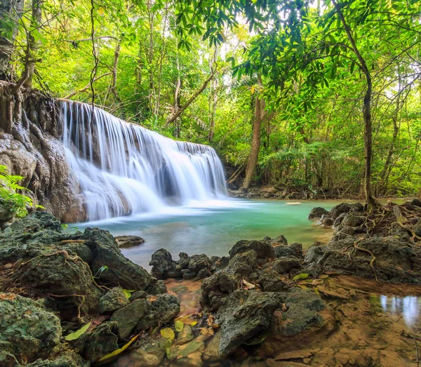 Huay mae kamin vattenfall — Stockfoto