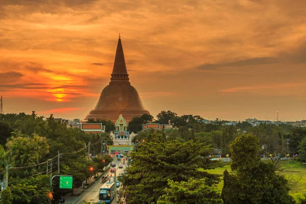 Gyllene pagod Phra Pathom Chedi — Stockfoto