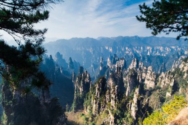 Çin Milli Parkı Zhangjiajie dağlarda avatar