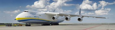 Prague, Çek Cumhuriyeti - 10 Mayıs 2016. Antonov-225 MRIYA - Vaclav Havel Havaalanı Prag 10 Mayıs 2016 ', dünyanın en büyük kargo uçağı