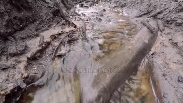 Frühling Unpassierbar Zerstörte Straße Das Hohe Wasser Aus Dem Schnee — Stockvideo