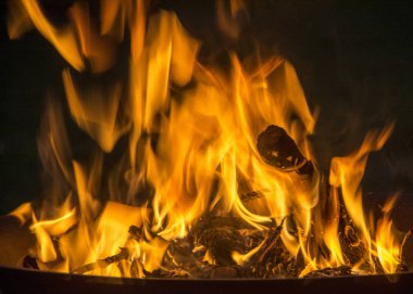 Yiyebilirler içinde ateş