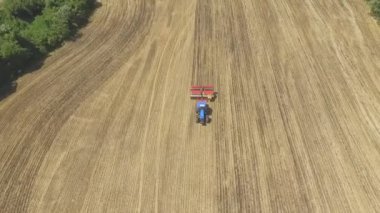 havadan görüntü dikim Mısır buğday tohumu traktör makine ile