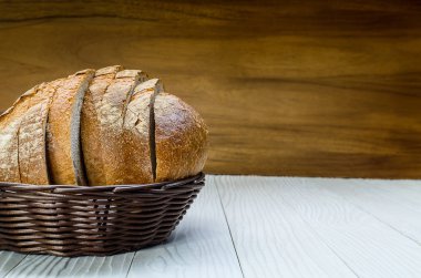 Bir Dilimlenmiş Acı De Campagne Au Levain.
