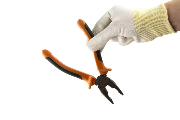 白い背景で隔離の白い手袋で手にオレンジと黒のフラット鼻ペンチ — ストック写真