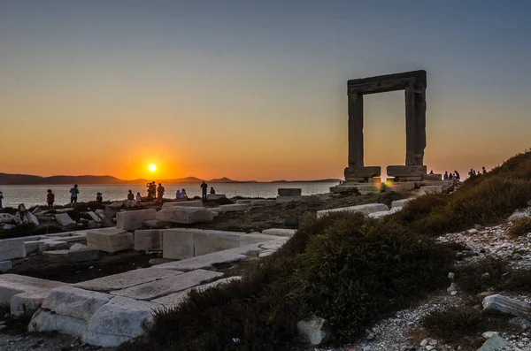 Portara görünümü Naxos, Yunanistan
