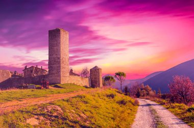 Görünüm Santa Giuliana Kalesi, Umbria, İtalya