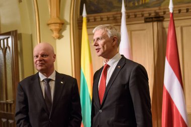 Riga, Letonya. 6 Aralık 2019. Saulius Skvernelis (L), Litvanya Başbakanı ve Krisjanis Karins (R), Baltık Başbakanları Toplantısı ve Polonya Başbakanı. Küçük Birlik, Riga.