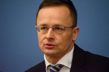 Riga, Letonya. 10 Ocak 2020. Peter Szijarto, Peter Szijarto 'nun uyuşturucu basın toplantısı, Macaristan Dışişleri Bakanı ve Edgars Rinkeviç, Letonya Dışişleri Bakanı.