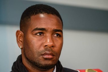 Riga, Letonya. 22 Ocak 2020. Kübalı boksör Yuniel Dorticos, basın toplantısı sırasında Letonyalı boksör Mairis Briedis ile Ibf unvanı için Dünya Boks Süper Serisi 'nde yapacağı maçtan önce.