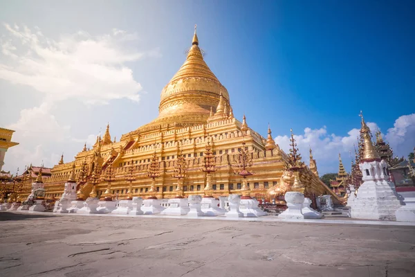 Pagode Shwezigon au Myanmar — Photo