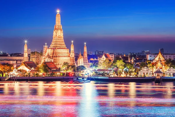 Wat arun Nachtsichttempel in Bangkok, Thailand — Stockfoto