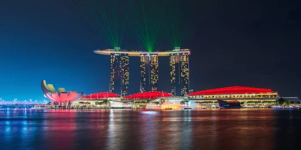 СИНГАПУР - 9 мая: дивное шоу на воде в бухте Марина. — стоковое фото