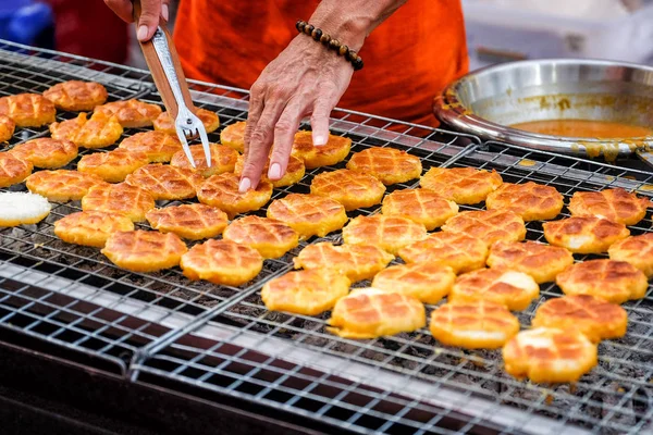 Arroz Pegajoso Grelhado Com Ovo Khao Jee Comida Rua Tailândia — Fotografia de Stock