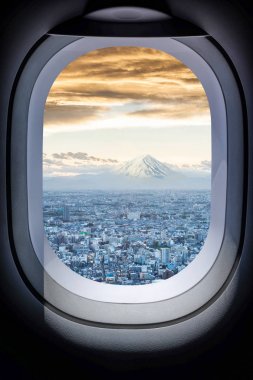 Güzel Japonya cityscape uçak penceresinden