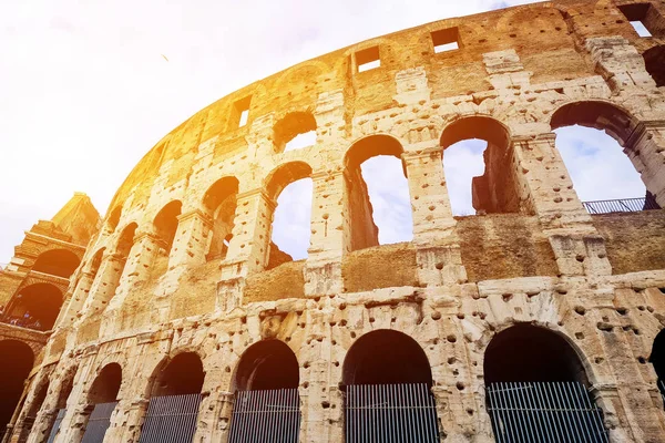 Roma - 23 Mart 2015: İç Colosseum (Coliseum) de — Stok fotoğraf