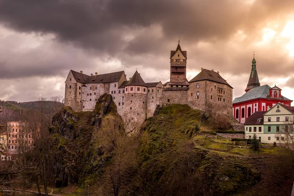 Vue Sur Ville Loket Avec Château Royal Médiéval Près Karlovy — Photo