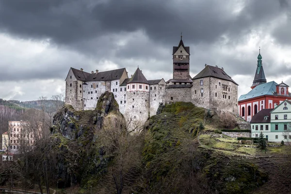 Vue Sur Ville Loket Avec Château Royal Médiéval Près Karlovy — Photo