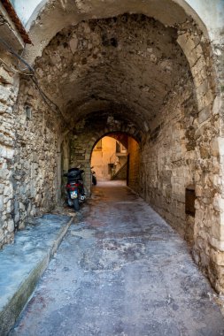 Güzel resimli eski balıkçı kasabası Vieste, Gargano yarımadası, Apulia bölgesi, Güney İtalya