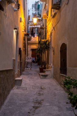 Güzel resimli eski balıkçı kasabası Vieste, Gargano yarımadası, Apulia bölgesi, Güney İtalya
