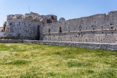 Monte Sant'Angelo'da manzara, Foggia eyaletinin antik köyü, Apulia (Puglia), İtalya.