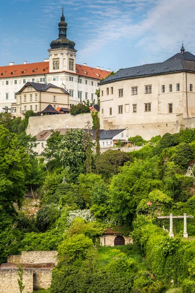 Cizvit Koleji ve Kutna Hora 'daki bahçeler, Çek Cumhuriyeti, Avrupa. UNESCO Dünya Mirası Alanı