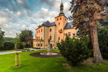 15. yüzyıldan kalma kraliyet sarayı, Kutna Hora 'nın merkezinde, UNESCO Dünya Mirası Alanı, Çek Cumhuriyeti