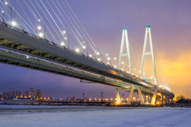 Askılı köprü Nehri Neva, Bolshoy Obuhovsky bridge, St Petersburg, Rusya Federasyonu