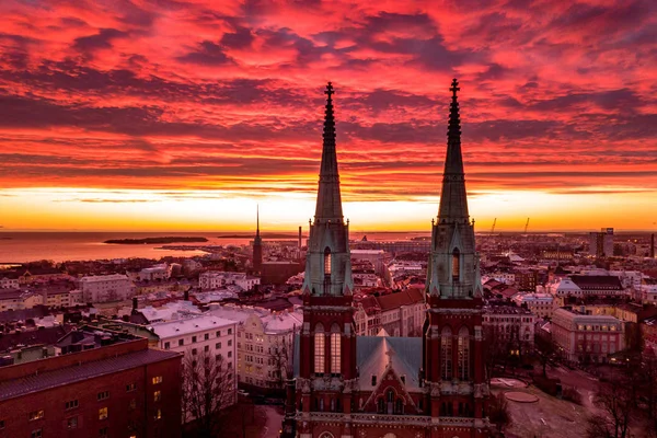 鸟瞰图 圣约翰教堂 Johanneksenkirkko 日落背景 赫尔辛基 — 图库照片