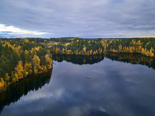 Flygfoto Över Harvinjarvi Sjö Finland Den Finska Naturen Vacker Guldhöst — Stockfoto