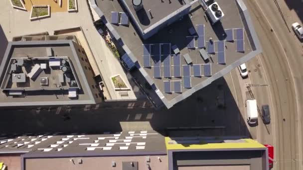 Vista Aérea Del Techo Casa Con Paneles Solares — Vídeo de stock