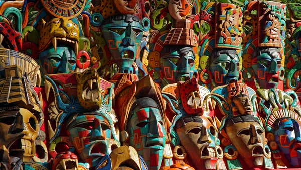 Wood face mask sold at Chichen Itza — Stock Photo, Image