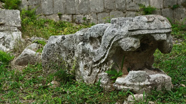 El Castillo (Templo Kukulkan) de Chichen Itza, pirâmide maya — Fotografia de Stock