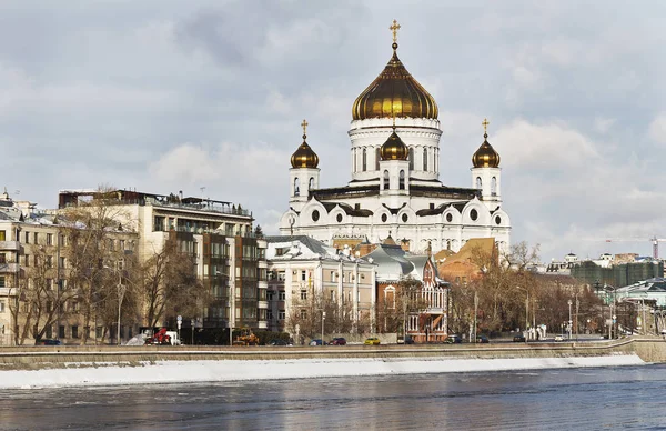 Katedra Chrystusa Zbawiciela w Moskwie w zimie — Zdjęcie stockowe