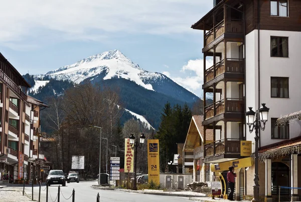 Rua no inverno na cidade de Bansko — Fotografia de Stock