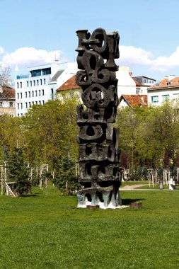 Ulusal Kültür Sarayı 70s geçen yüzyılın önünde park heykel