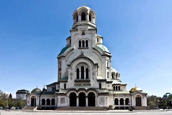 亚历山大 · 涅夫斯基大教堂在保加利亚首都索非亚市. — 图库照片