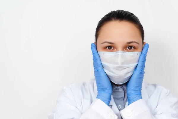 Facial Portrait Female Doctor Dressing Gown Respiratory Mask Gloves Looking — Stock Photo, Image