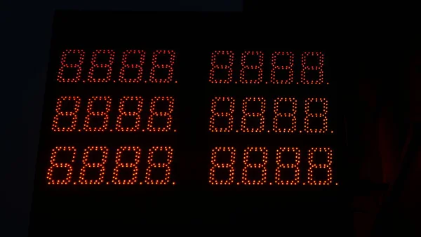 Sadece bir rakam 8 ile dijital ekran.