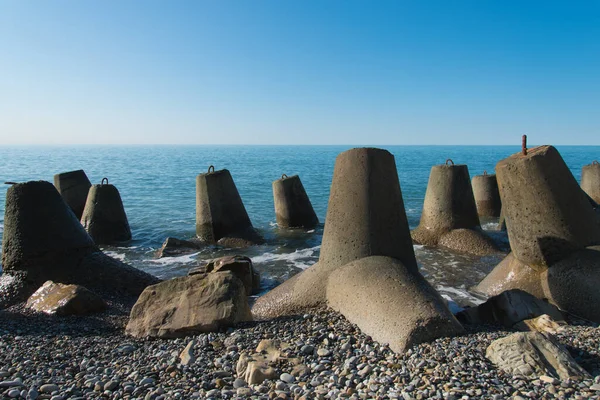 Frangiflutti Tetrapodi Sulla Costa Frangiflutti Calcestruzzo Tetrapodi Trovano Lungo Tutta — Foto Stock