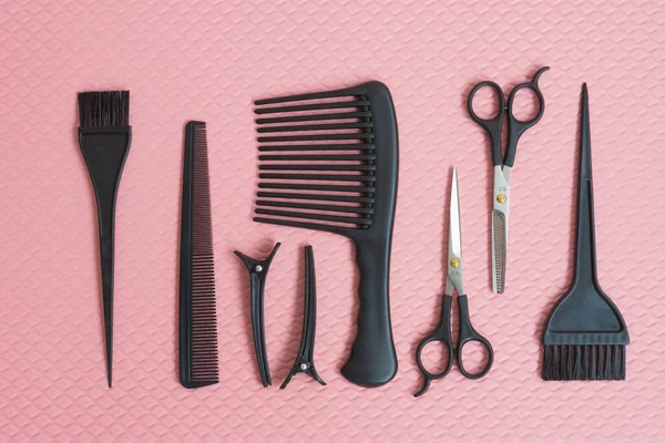Barber Accessoires Aangelegd Een Roze Achtergrond Briefkaart — Stockfoto